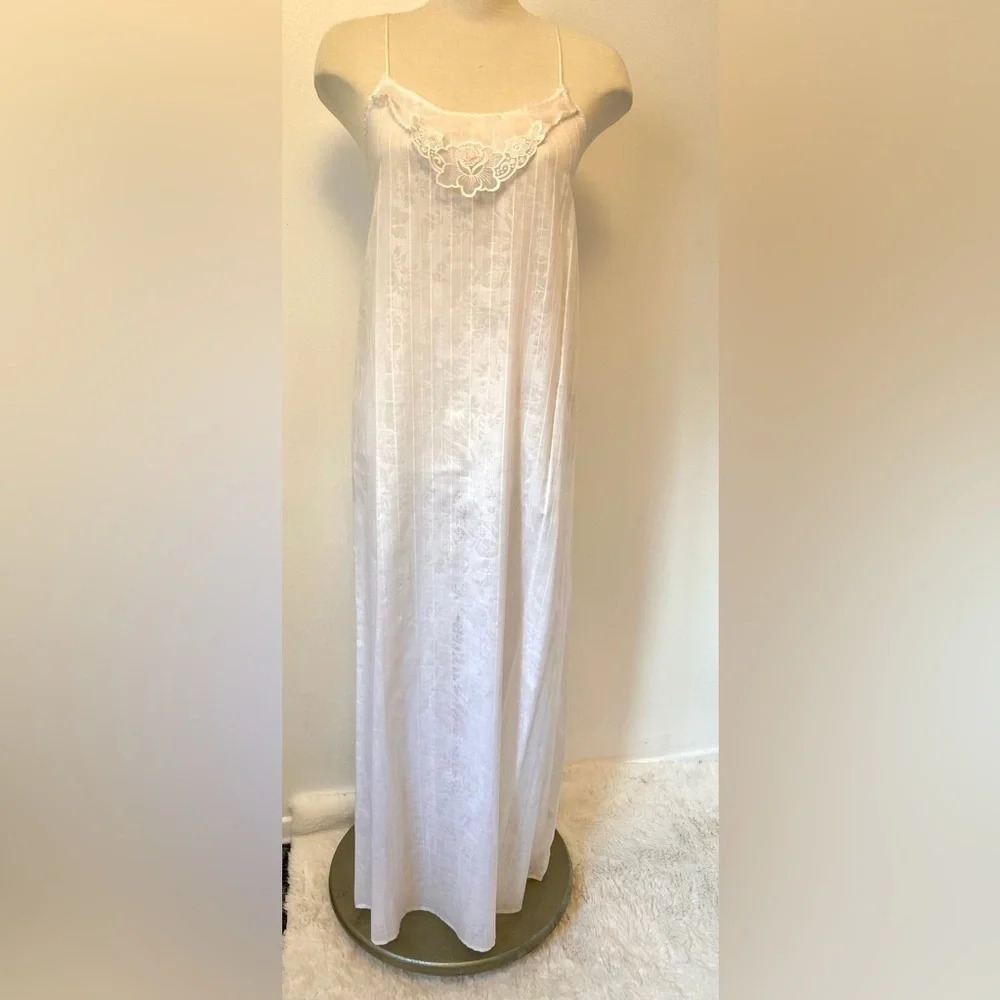 Vintage - NWT Slip Cream Nightgown / Chemise / Slip Dress